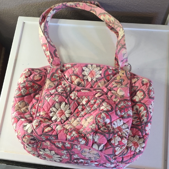 Vera Bradley Handbags - Vintage Vera Bradley "Clementine" Floral Pink Quilted Tote Bag
